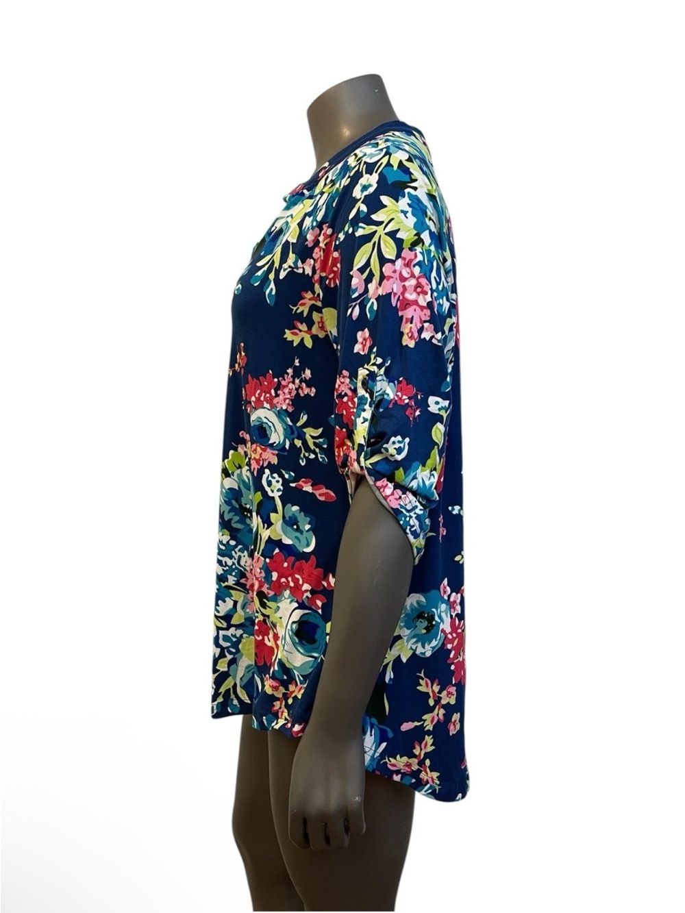 Othyroce Blouse Woman’s 1X Blue Floral Roll Up Sleeve Pleated Back Colorful Work - Picture 3 of 11